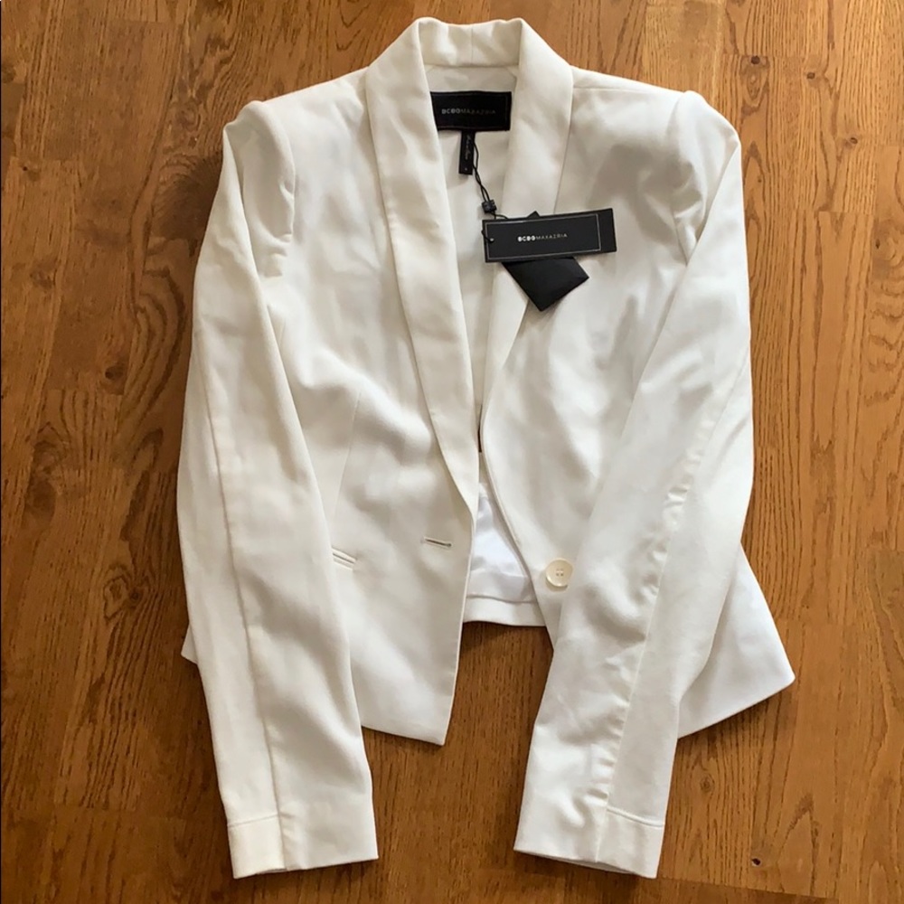 BCBGMAXAZRIA  WHITE JACKET